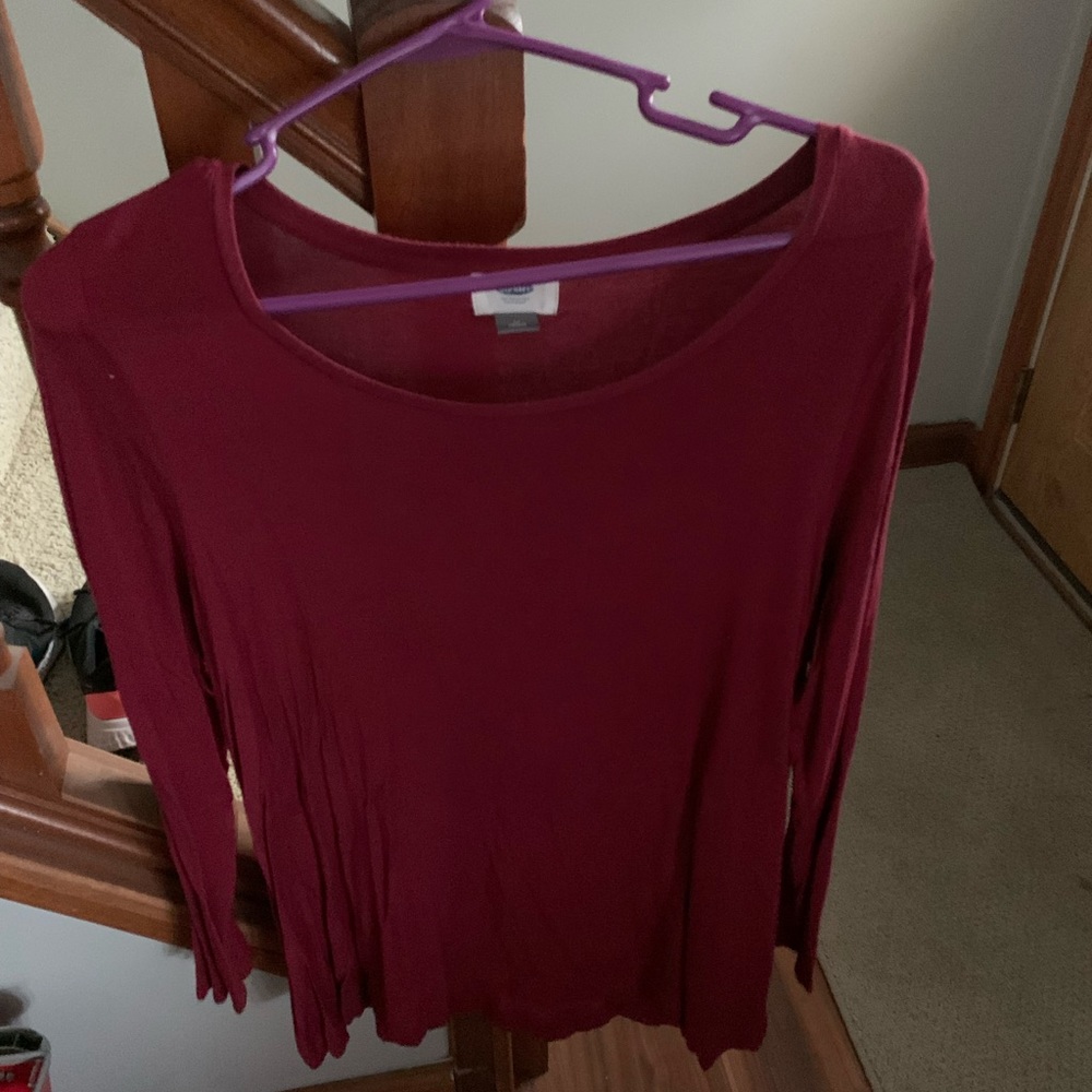 Burgundy long sleeve top!